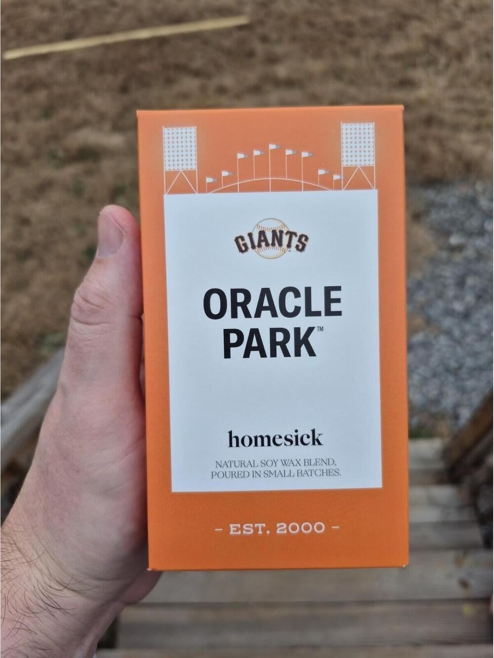NEW IN BOX HOMESICK CANDLE 13.75oz, GIANTS ORACLE PARK MLB Collectible